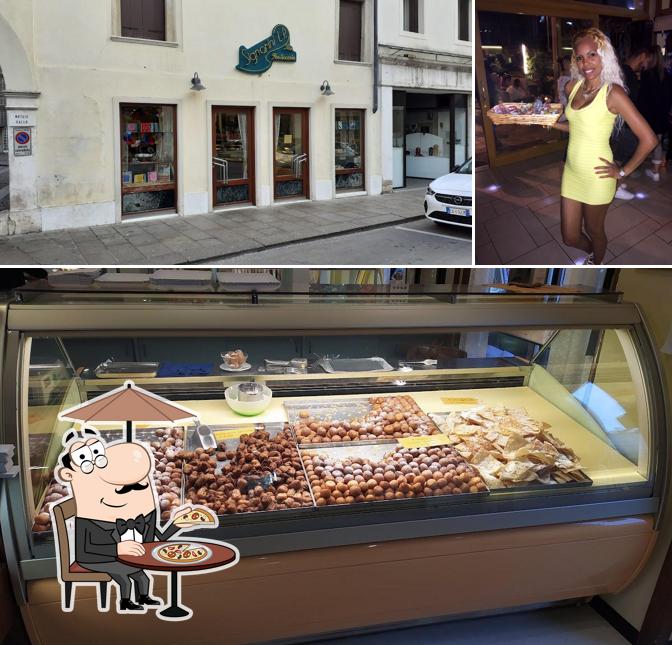 Guarda gli esterni di Pasticceria Signorini Di L.P. Sas