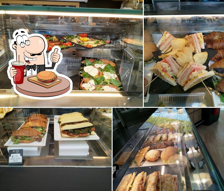 Prenditi un hamburger a Caffè Vergnano 1882