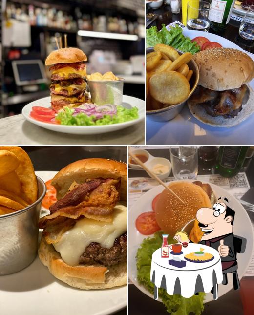 Crispi's Ristorante Hamburgeria Pizzeria propone un'ampia gamma di opzioni per gli amanti dell'hamburger