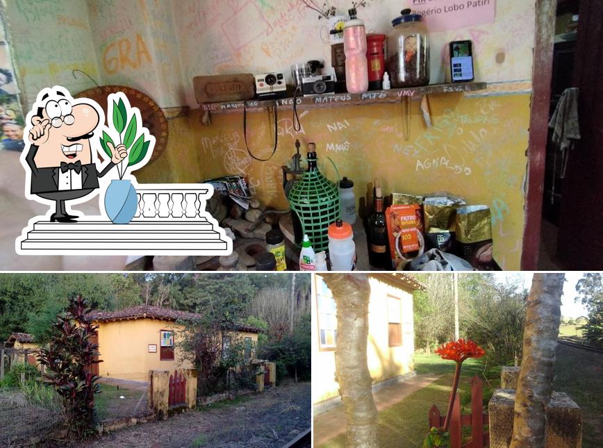 A foto da exterior e interior no Café com Trem