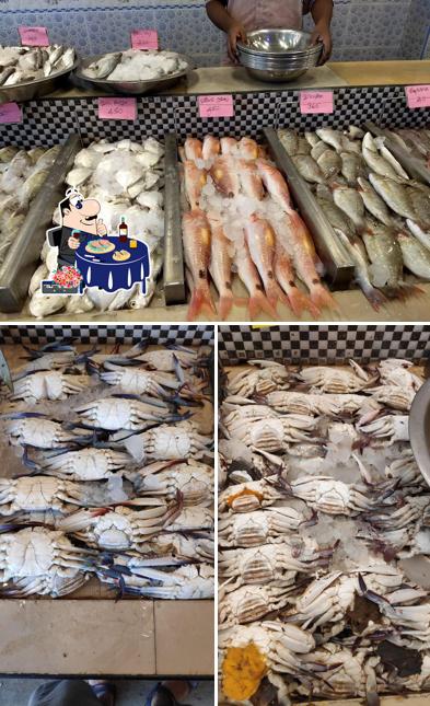 Pick different seafood dishes offered by KUTTY PSA FISH MARKET
