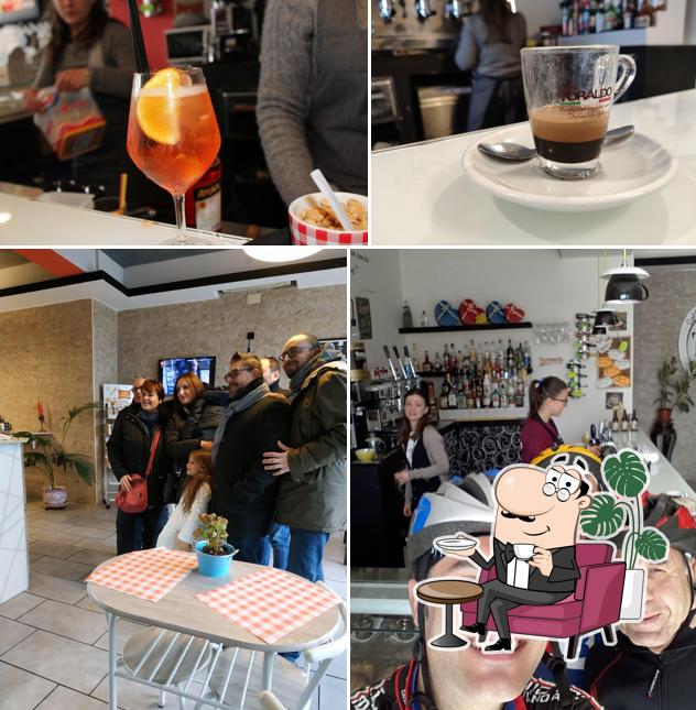 Dai un'occhiata agli interni di Caffè Ristretto Lounge bar