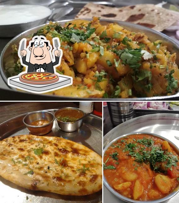 Try out pizza at Jay matarani Paratha Factory