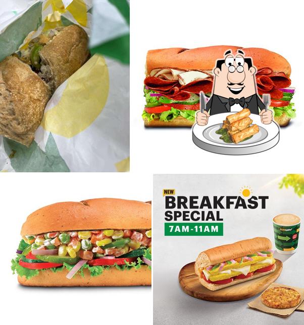 Spring rolls at Subway SkyMark