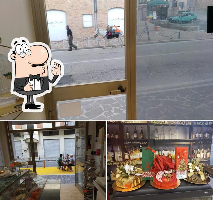 Immagine di BAR ROMA NAPOLI E BIGLIETTERIA AUTOLINEE CARDINALI MAURO