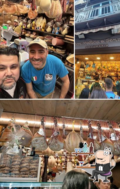 Siediti a un tavolo di Con Mollica o Senza? - Napoli