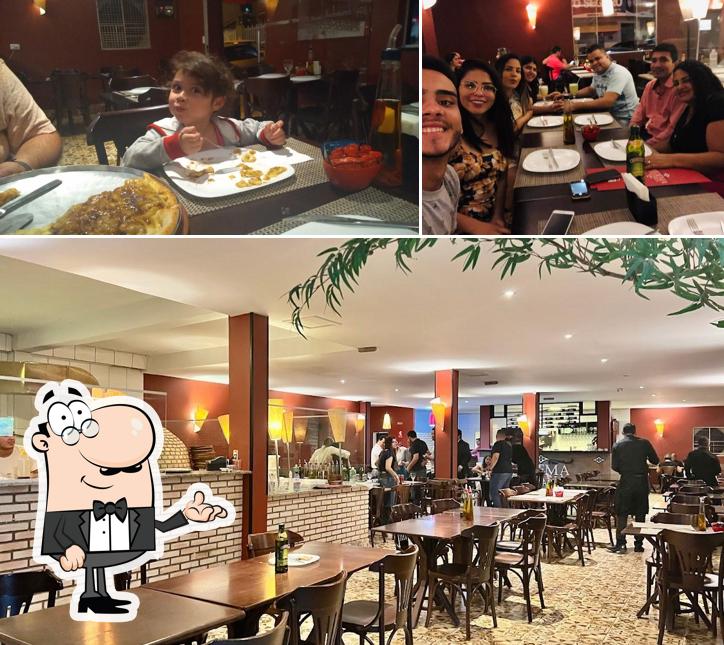 Veja imagens do interior do Moema Pizzaria