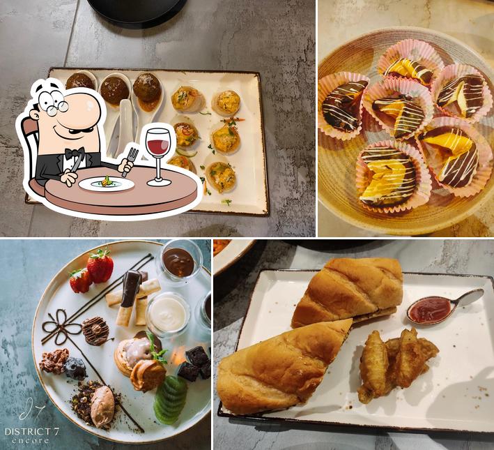 Food at District 7 Encore