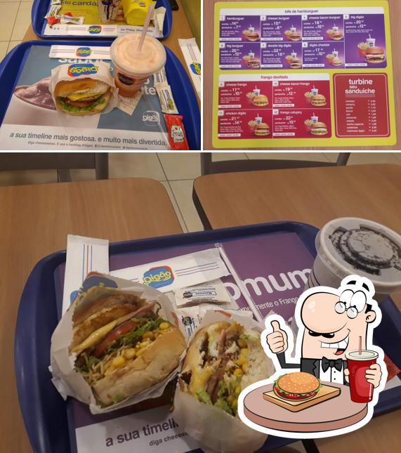 Experimente um dos hambúrgueres disponíveis no Digão Lanches