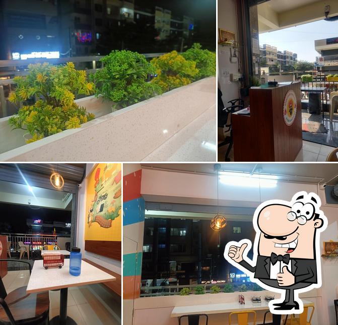 Look at the image of Amritsari Chullah