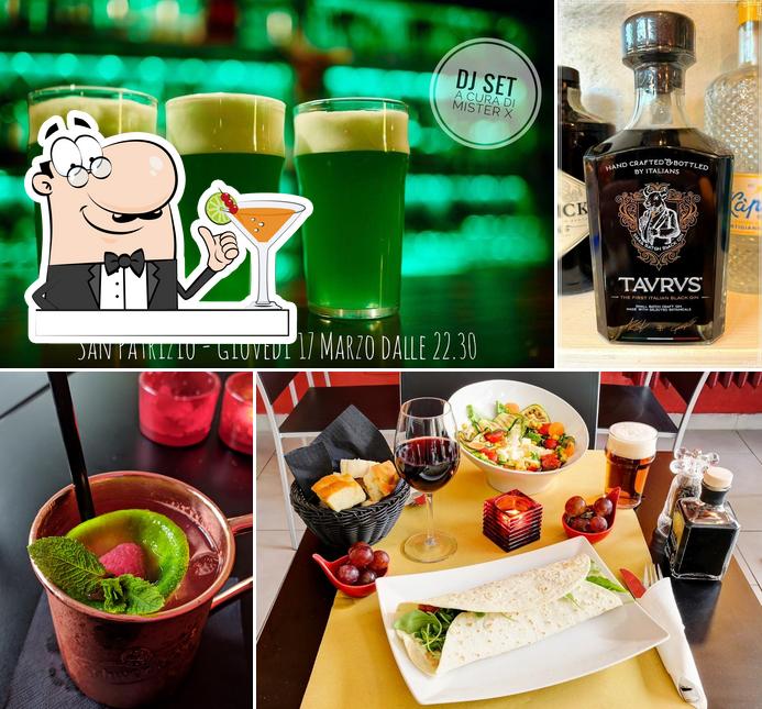 T9 - Coffee & Cocktails