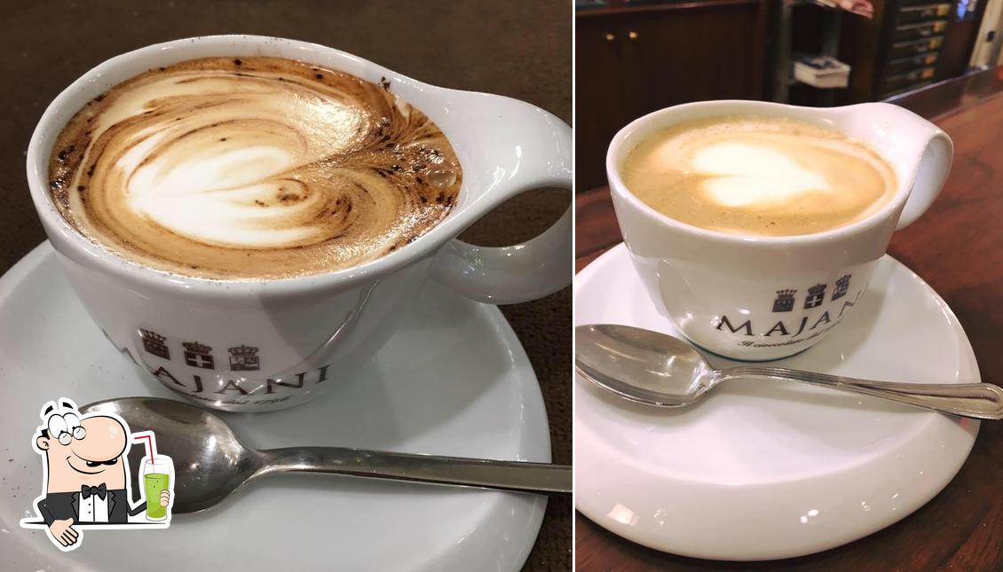 Goditi un drink a Caffetteria Paladino