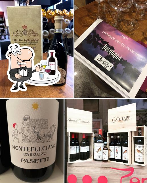 Enoteca Perlage serve alcolici