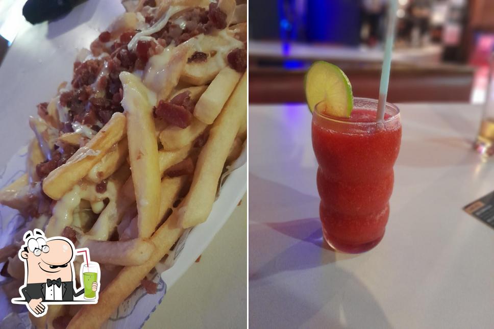 Desfrute de uma bebida no Merlin Gastropub