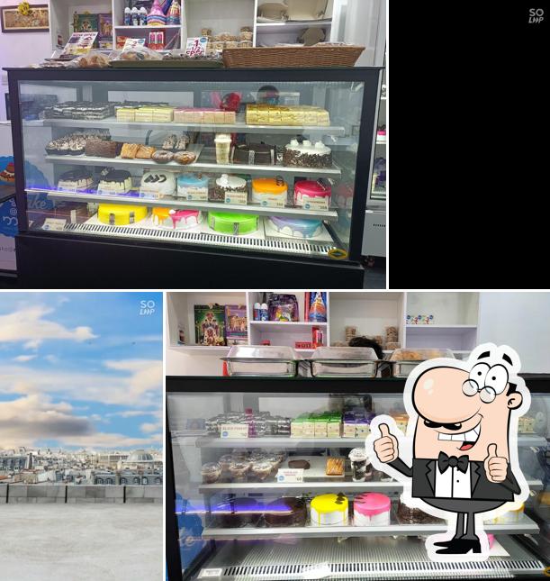 Here's an image of CAKE LAKE @ MANOJ STUDIOS