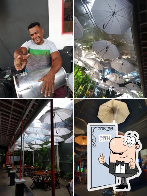 Here's a picture of Johnny Gastrobar 