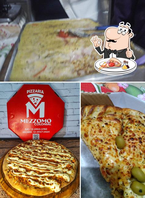 No Pizzaria Mezzomo Colonial, você pode provar pizza