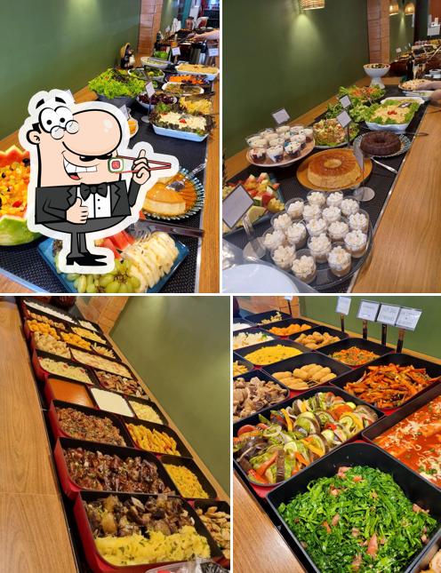 Peça diversas opções de sushi