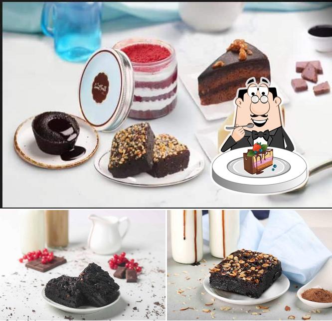 Chocolate cake at Sweet Truth - Cake and Desserts