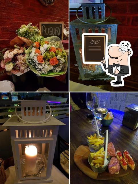 Leggi il menu sulla lavagna