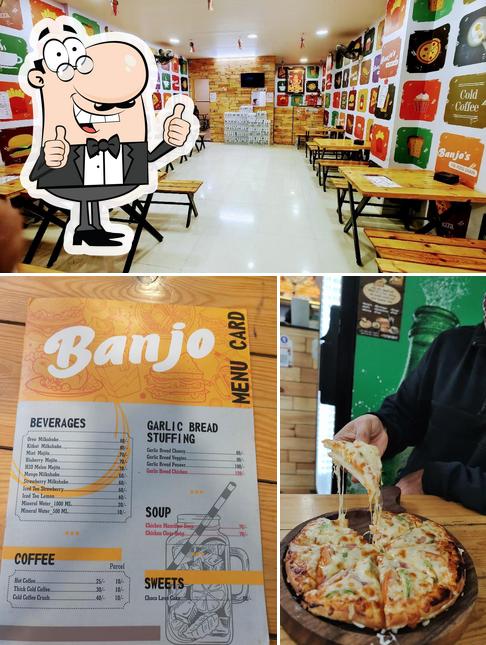 Look at the pic of New Banjo