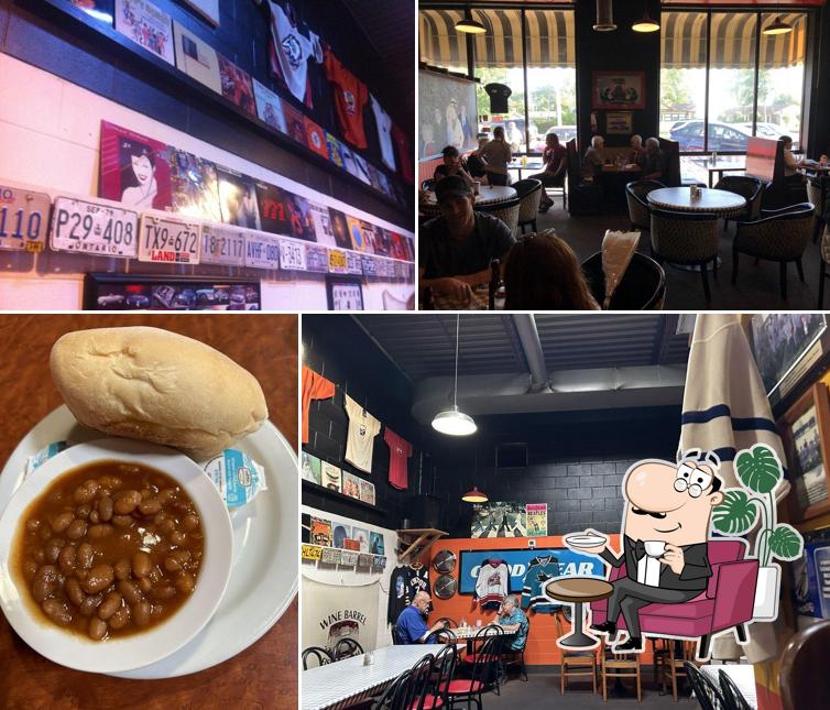 Découvrez l'intérieur de Ray's Ribhouse