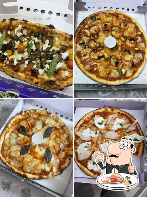 Order various kinds of pizza
