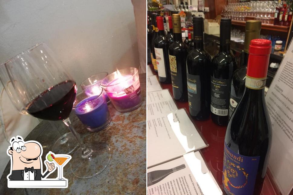 Goditi un drink dal menu