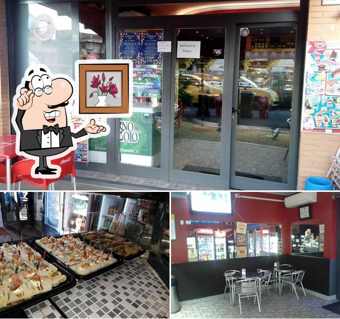 Siediti a un tavolo di Bar Caffé Denise