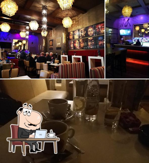 Dai un'occhiata agli interni di Java Bar