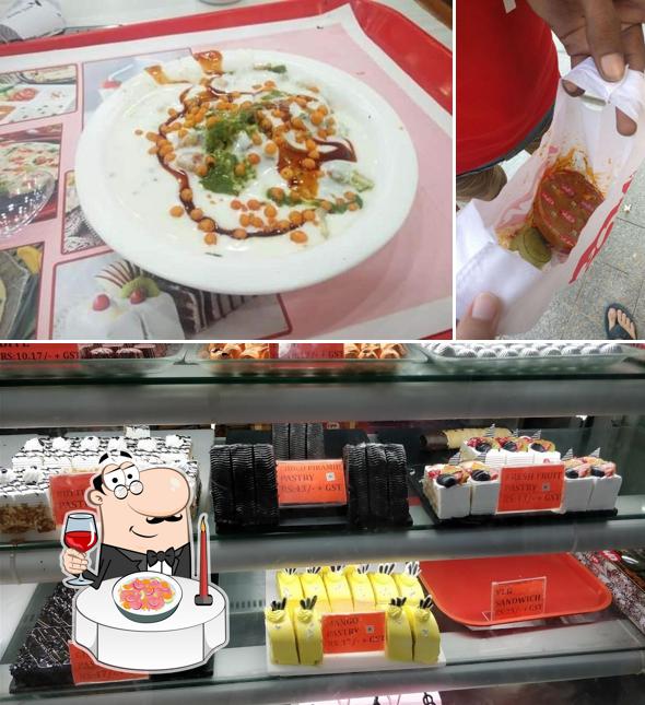 Tuna tartare at OM, Sweets & Snacks