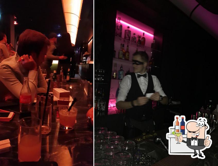 Voici une photo de Vanity by Capi Ombre