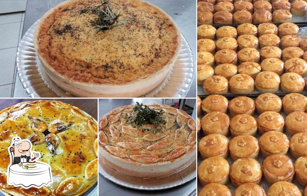 Assim Assado Carnes, Rotisserie & Buffet. oferece uma variedade de pratos doces