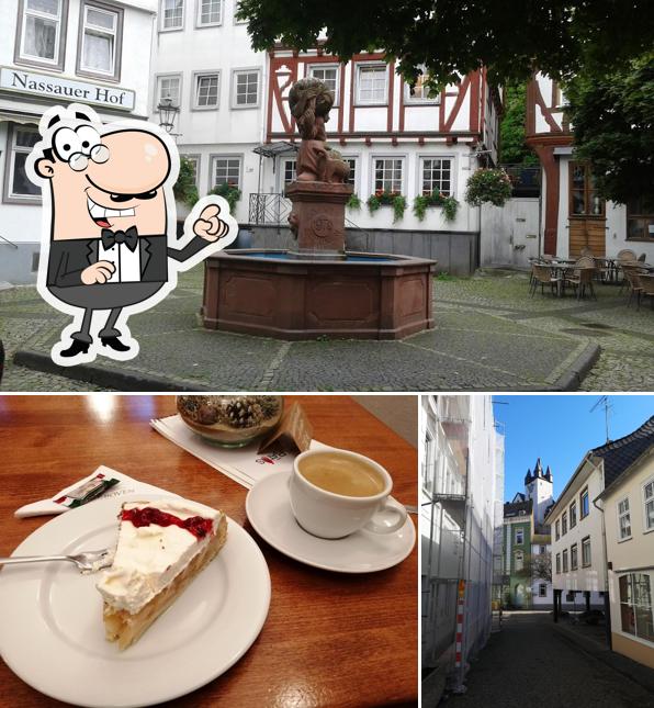 L'intérieur de Café Raths