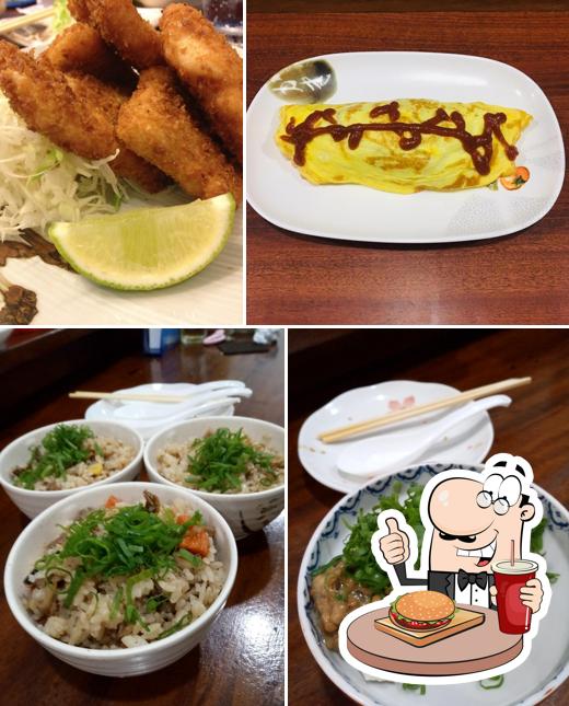 Consiga um hambúrguer no Waka House