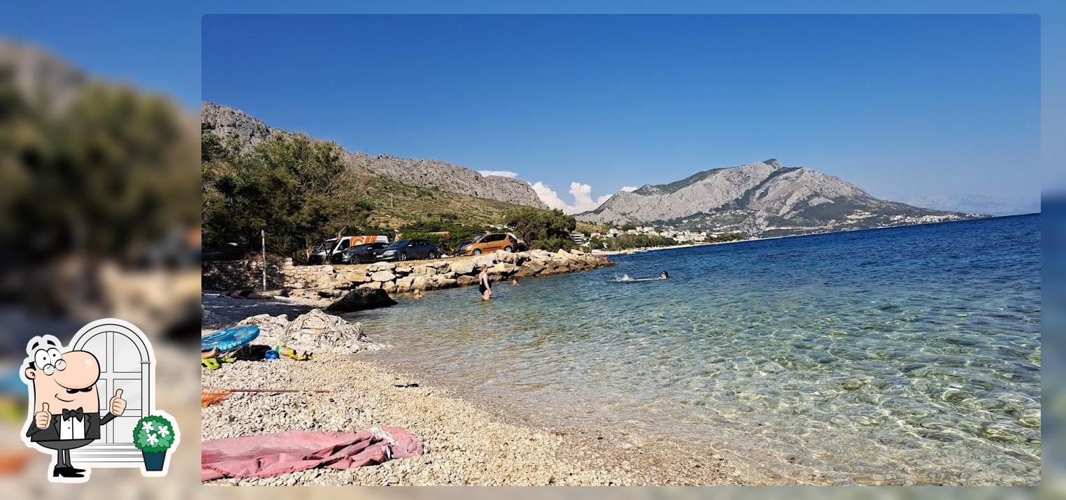 Goditi la vista dall'area esterna di SEZONSKI OBRT ZA UGOSTITELJSTVO MORE, VL. BRANKA BILANOVIĆ