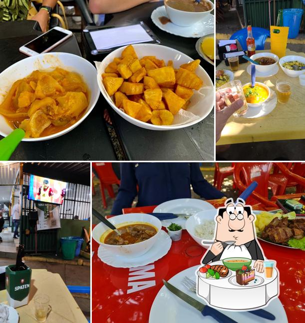 Sopa quente e azeda picante chinesa em Bar do Galego