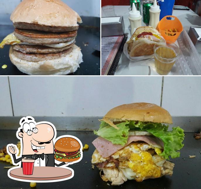Peça um hambúrguer no Vídeo's Bar Lanches - Disk Entrega - Panquecas - Lanchonete