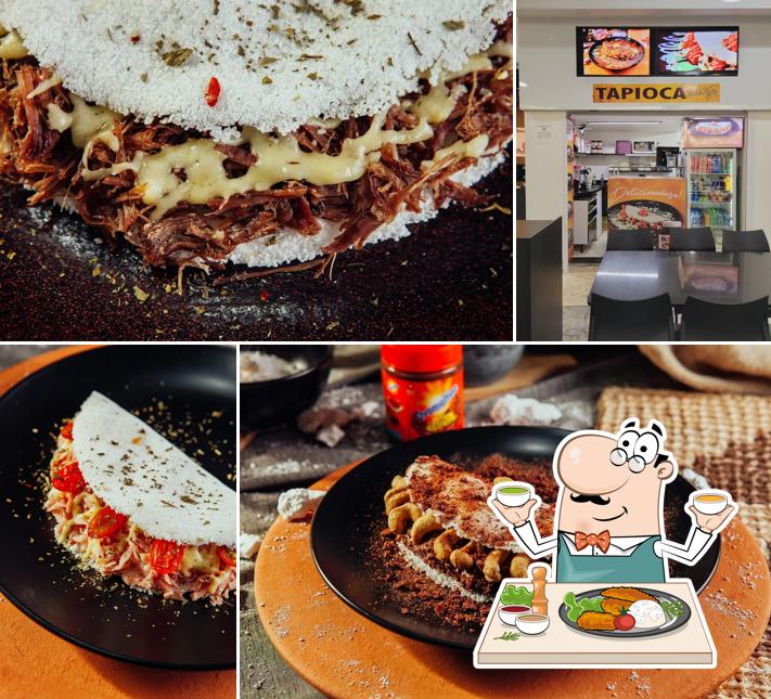 Sanduíche de carne de porco desfiada em Tapioca Sinhá Nega