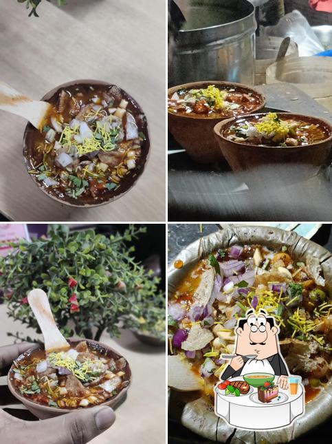 Hot and sour soup at Maa Ambe Chat Bhandar