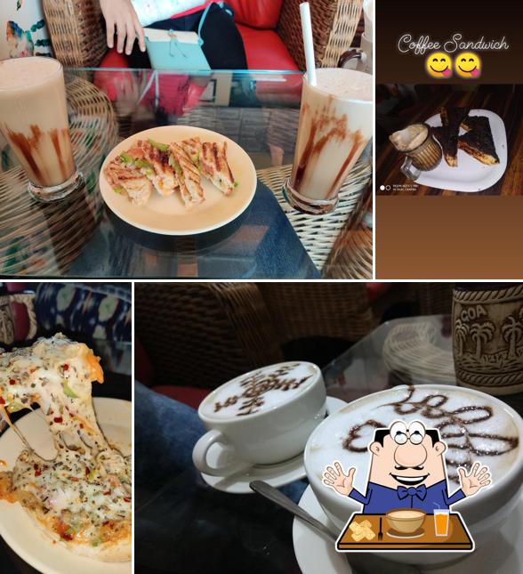 Clam chowder at Coffee ani barach kahi