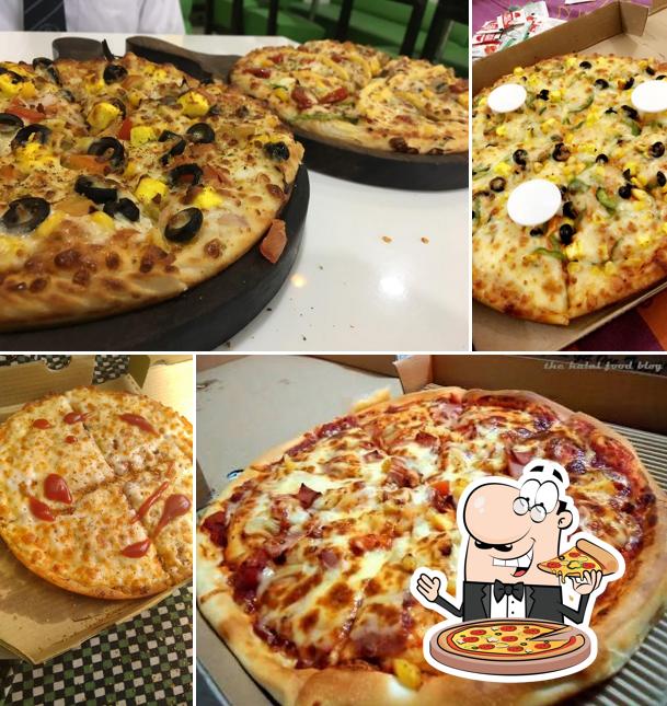 Canadian pizza Hot & Fresh We Are Back