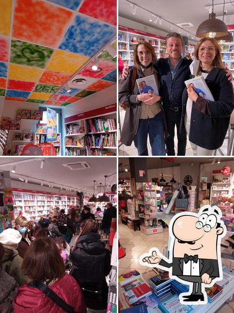 Siediti a un tavolo di Libreria Ubik Legnano