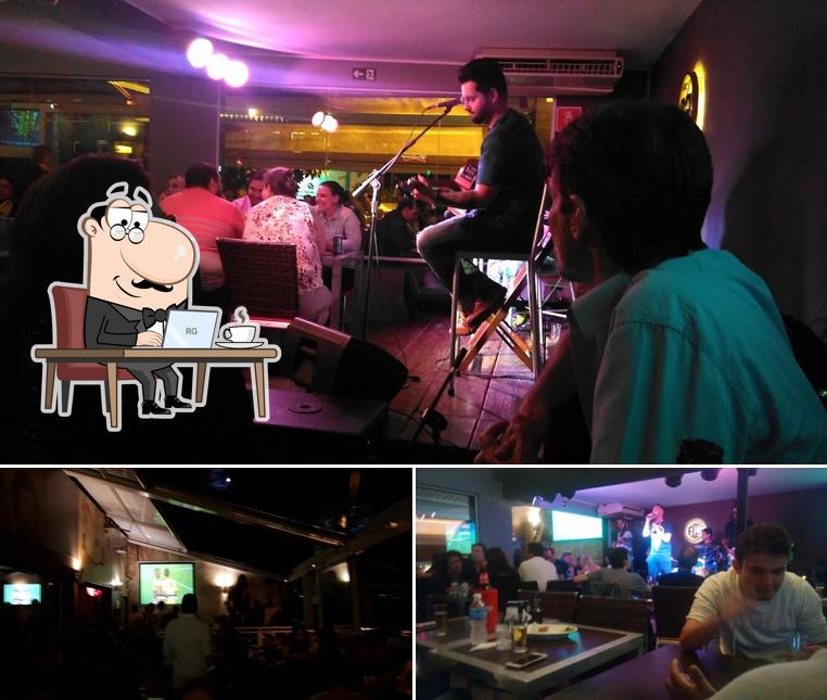 O interior do R2 Choperia