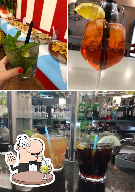 La bevanda e cibo del ristorante