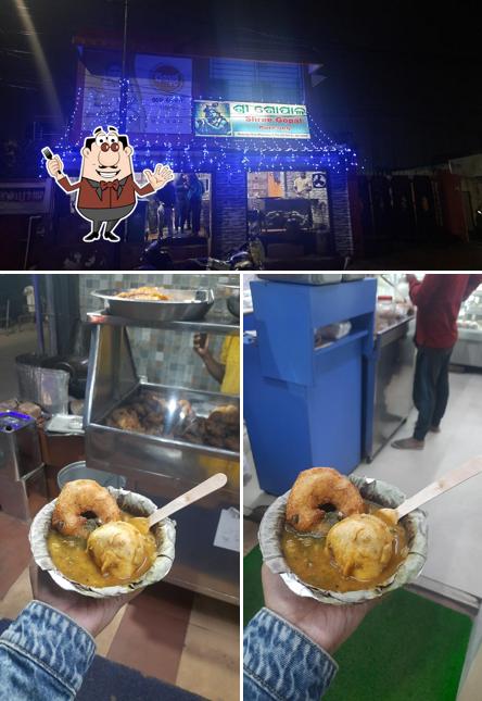 This is the image depicting food and exterior at Shree Gopal Sweet & Tiffin & snacks