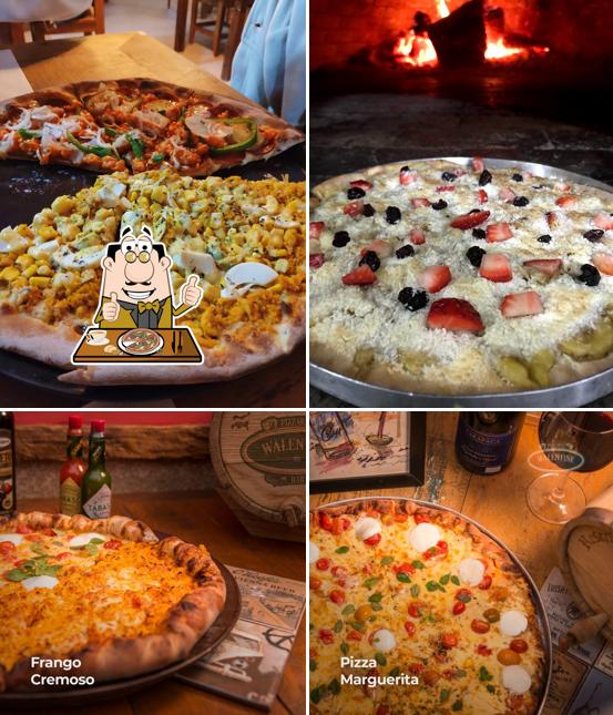 Peça diversos tipos de pizza