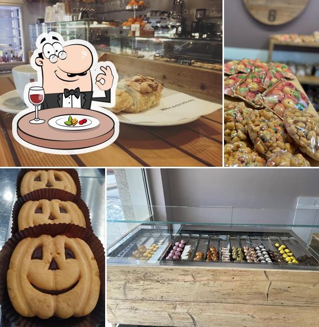 Platti al Bar Pasticceria da Tato a Tata