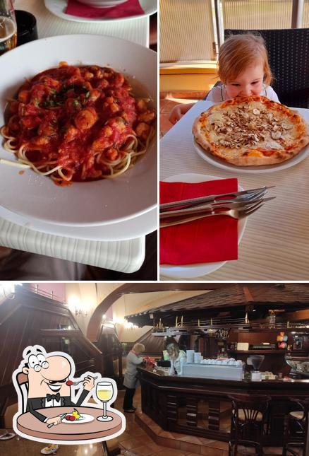 La foto di cibo e interni da Bistro&Pizzeria Monnet