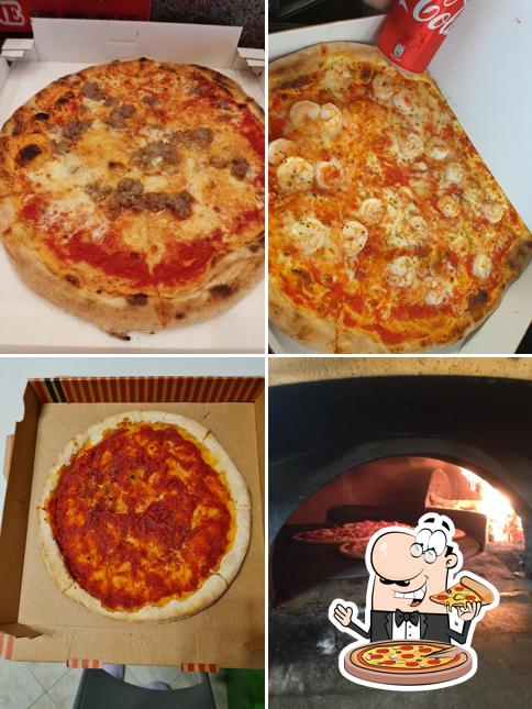 Ordina tra le svariate varianti di pizza